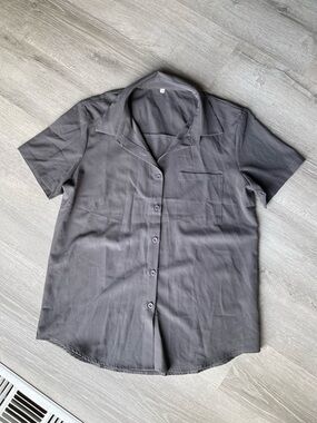 Short Sleeve Button-Up Shirt - Charcoal Gray